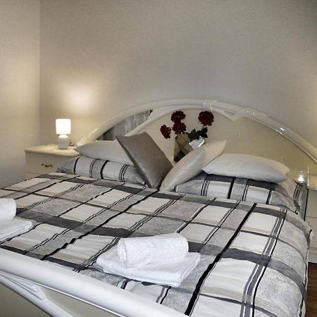 Apartment Nikolic Kaštela エクステリア 写真