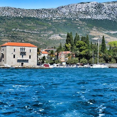 Apartment Nikolic Kaštela エクステリア 写真