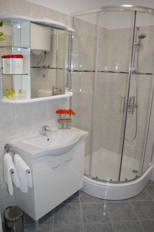 Apartment Nikolic Kaštela エクステリア 写真