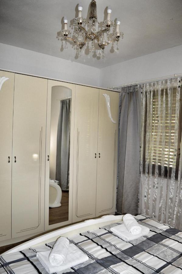 Apartment Nikolic Kaštela エクステリア 写真