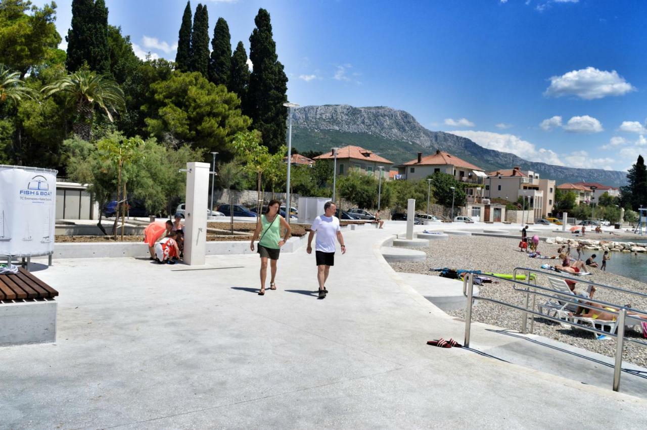 Apartment Nikolic Kaštela エクステリア 写真