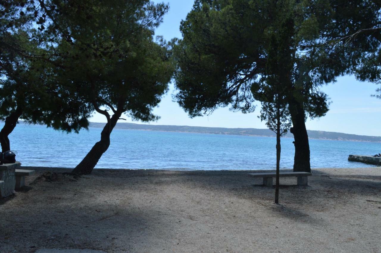 Apartment Nikolic Kaštela エクステリア 写真